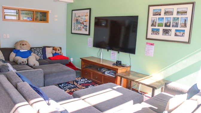 Adventure Queenstown Hostel