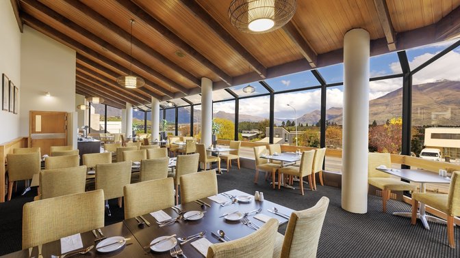 Copthorne Hotel & Apartments Queenstown Lakeview