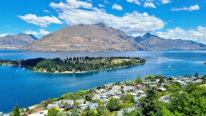 Lake Wakatipu Viewpoint