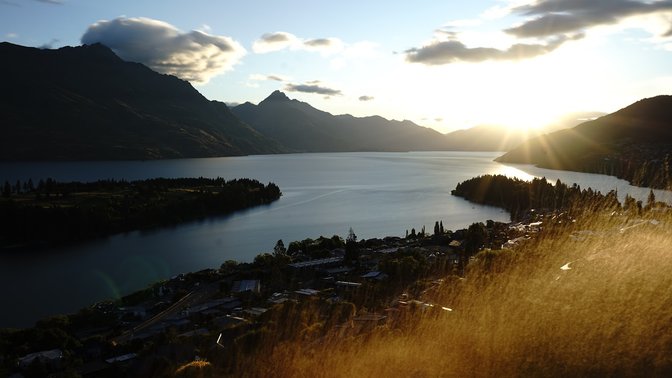 Lake Wakatipu Viewpoint