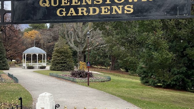 Queenstown Gardens