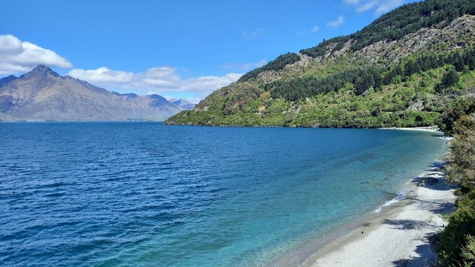 Sunshine Bay Track